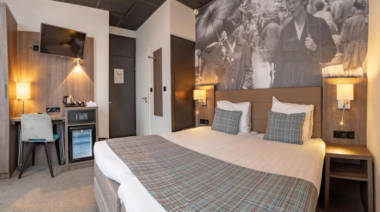 Room 2